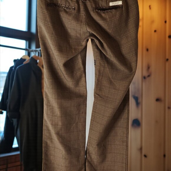 Fox Brown Check Pants Size 5 – Y2K Plaid Trousers w/ Pink Button Detail - Picture 3 of 12